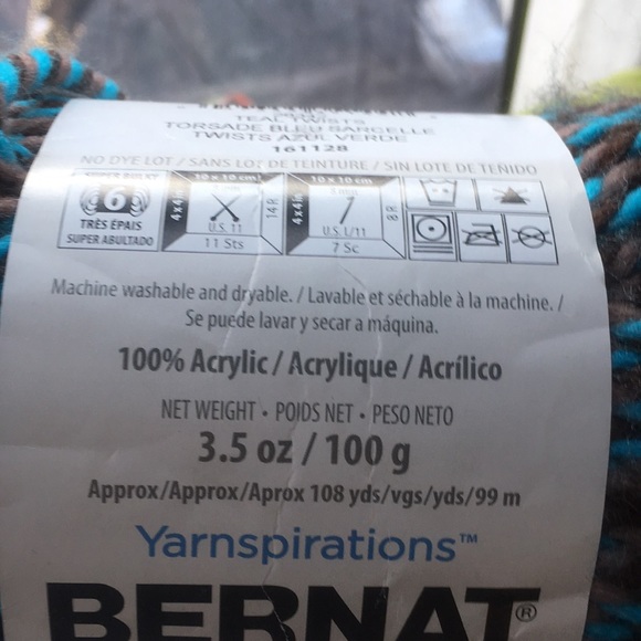 5$ ADD ON 🍒knitting/ crochet acrylic yarn - Picture 3 of 8